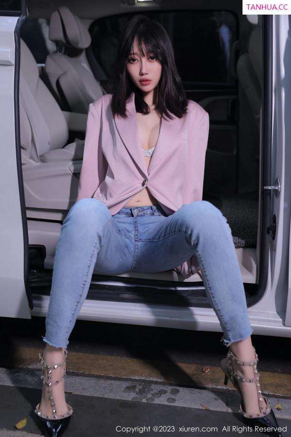 玥儿玥  [XiuRen]高清写真图 2023.03.03 No.6355 玥儿玥er 万宁旅拍第11张图片